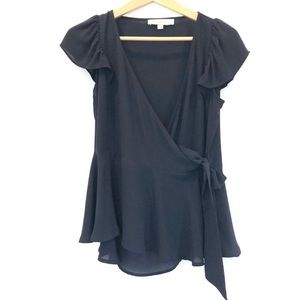 🍋 3/$25 Loft navy wrap blouse